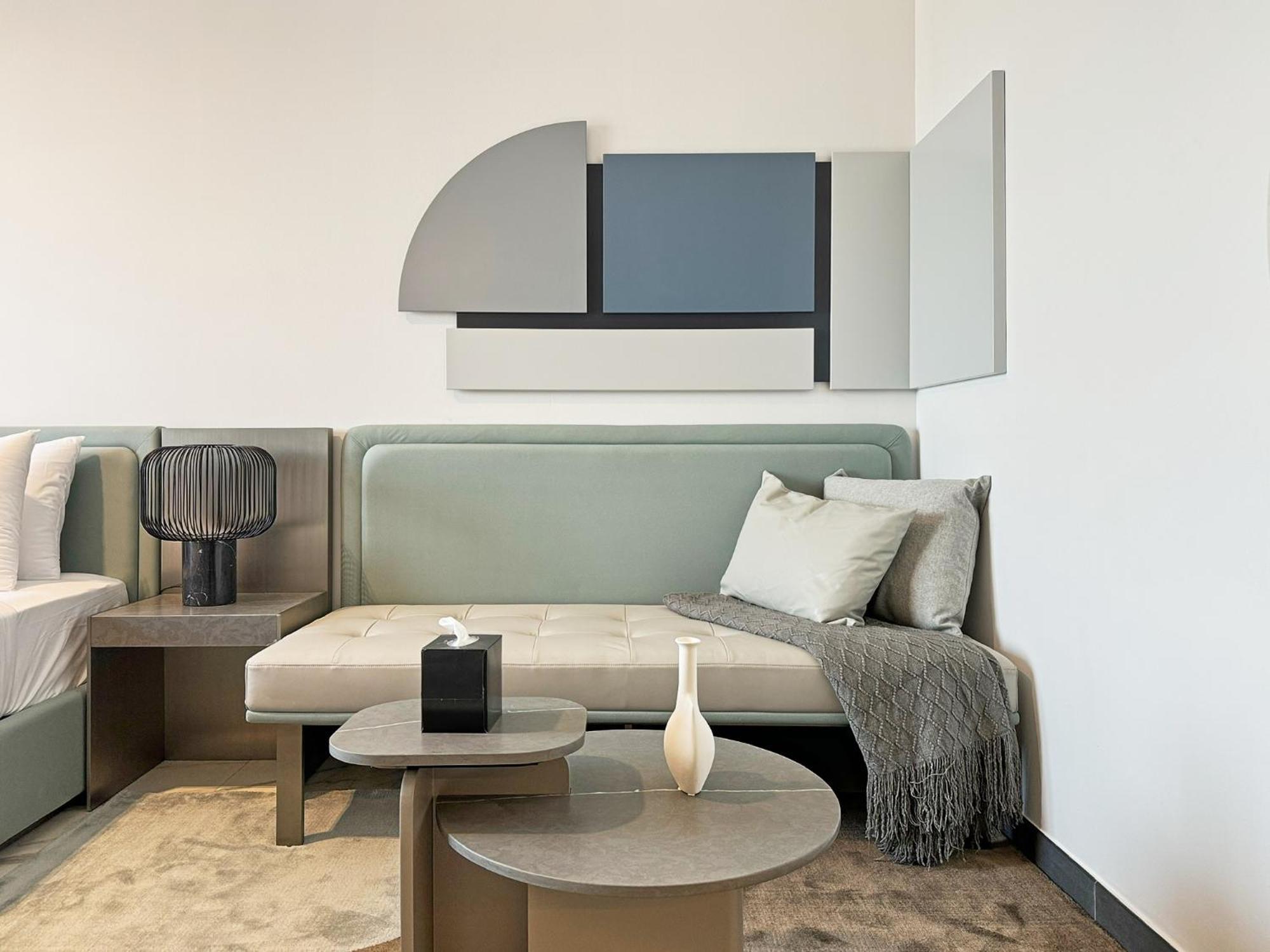 Apartment Chic And Bright In Meydan *
