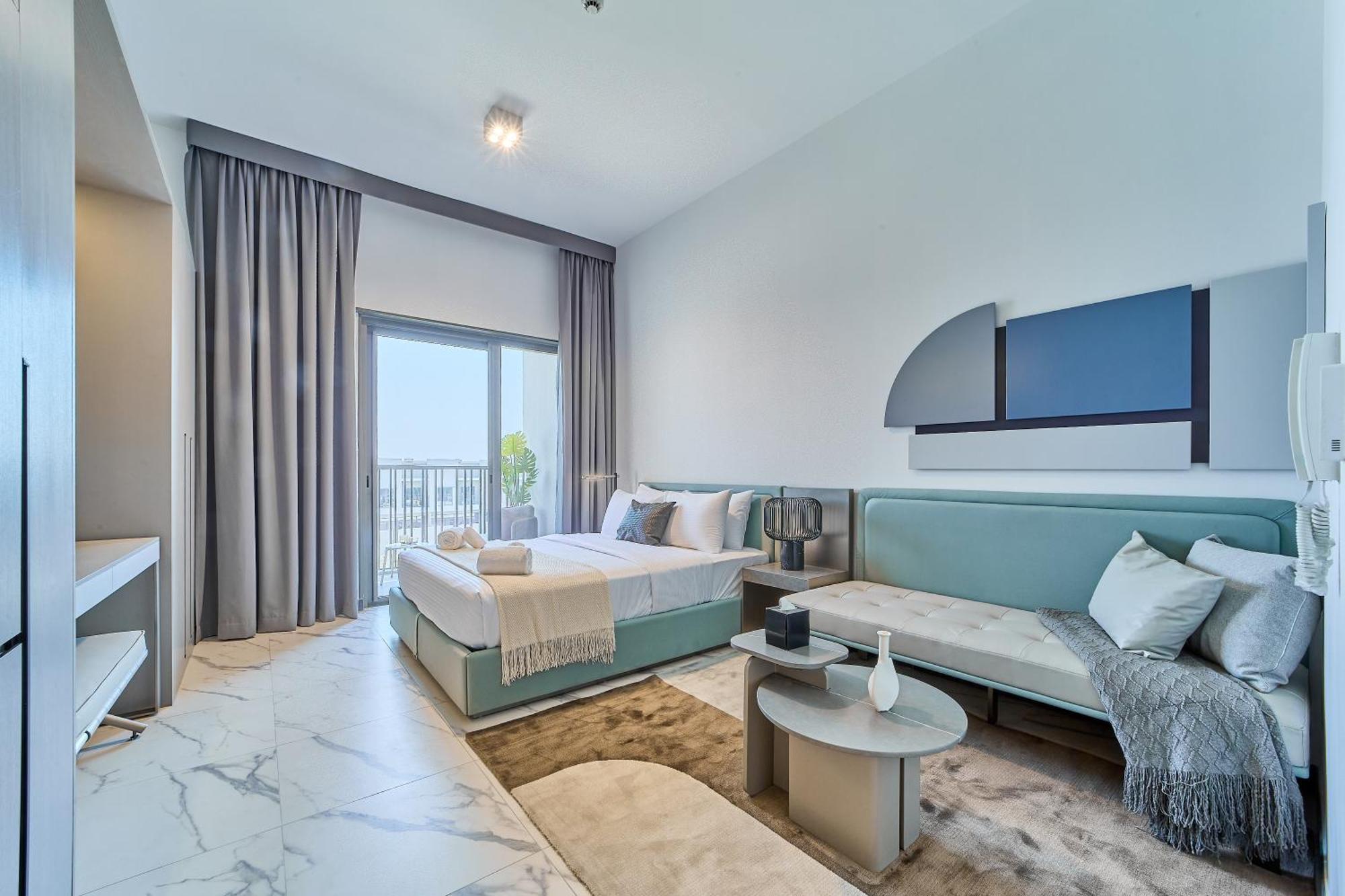 Apartment Chic And Bright In Meydan
